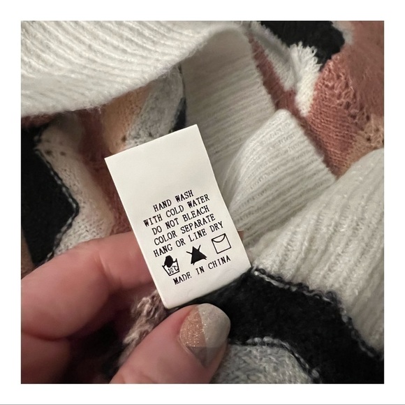 Pink Lily Chevron Sweater Dress, Size Medium - Picture 6 of 6